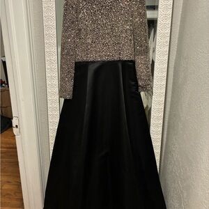 Victoria Royal Elegant Black and Silver Gown
